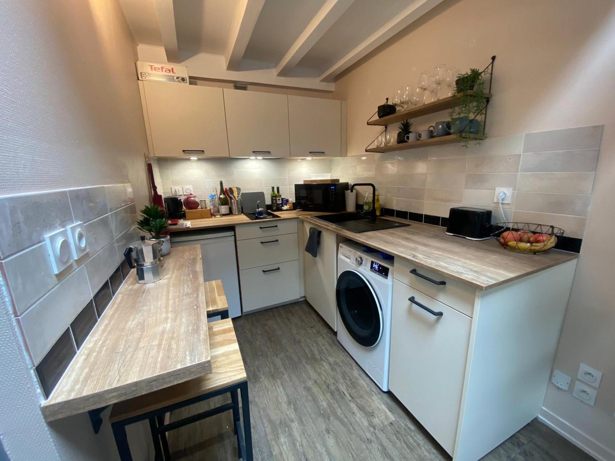 Apartment Stylish & Cosy Mezzanine In Historical Old Town Annecy